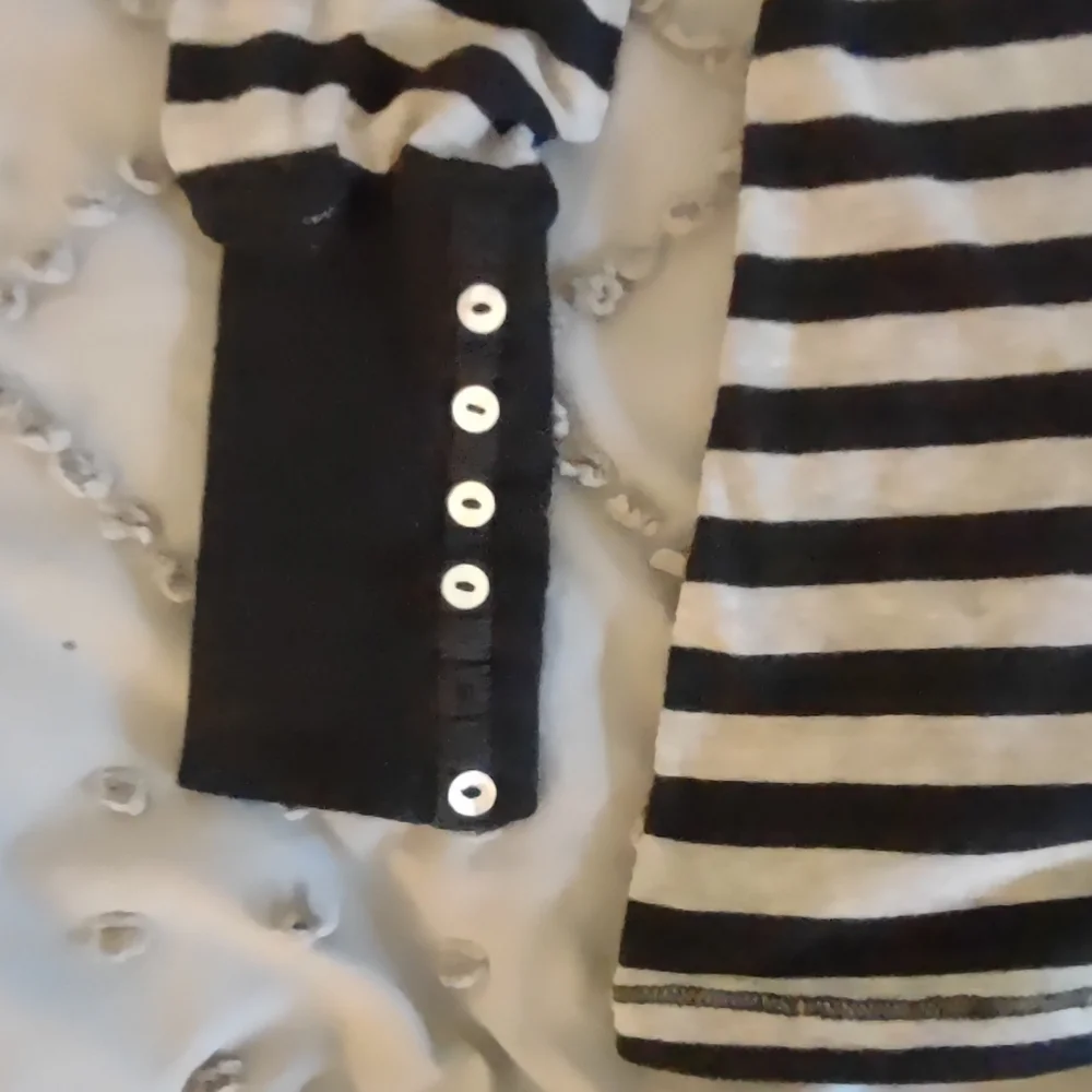 Junior's Poof Excellence Top, M - Picture 3 of 3